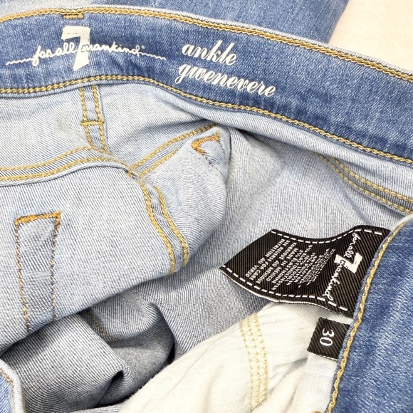 7 For All Mankind Light Blue Denim Jeans - Picture 5 of 5